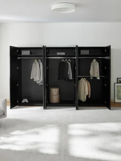 Armadio Componibile Ad Ante Battenti Leon, Larg. 300 Cm, In Diverse Varianti