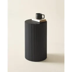 Colonna Decorativa Con Rilievo Scanalato Lunden