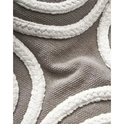 Copricuscino Con Dettagli Trapuntati E Frange Ivor