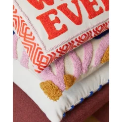 Copricuscino Con Scritta Ricamata Whatever