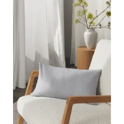 Copricuscino In Lino Con Motivo Strutturato Dalia