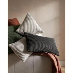 Copricuscino In Velluto A Coste Kylen