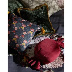 Copricuscino In Velluto Con Motivo Floreale E Nappe Pari