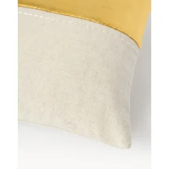 Copricuscino Ricamato Con Decoro In Velluto Farah