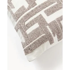 Copricuscino Ricamato In Ciniglia Fran