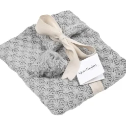 Copricuscino Tessuto A Maglia Con Nappine Astrid