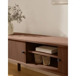 Credenza Bassa Con Fronte Scanalato Calary
