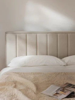 Letto Boxspring Con Contenitore Livia