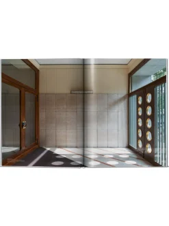 Libro Illustrato Entryways Of Milan