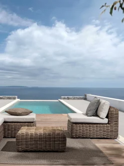 Poltroncina Con Cuscini Color Marrone Chiaro/Beige Coraline