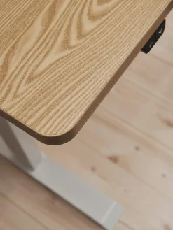 Scrivania Regolabile In Altezza Lea