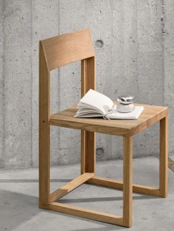 Sedia In Legno Di Quercia Outline