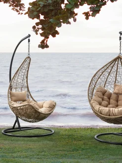 Sedia Sospesa Con Struttura In Metallo Amirantes