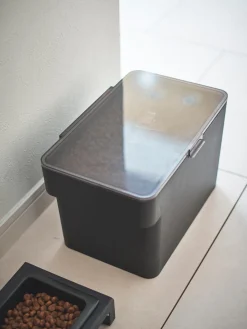 Set 2 Contenitori Per Cibo Per Animali Con Misurino Tower