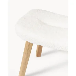 Sgabello Imbottito In Teddy Con Gambe In Legno Wing