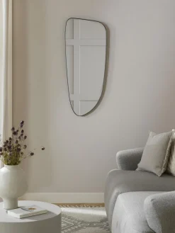 Specchio Da Parete Moderno Dalla Forma Curva Oiva