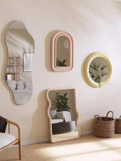 Specchio Da Parete Ondulato In Legno Stream