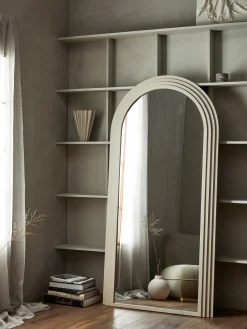 Specchio Pendente Falco