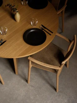 Tavolo Rotondo Con Finitura Di Quercia Androgyne, In Varie Misure