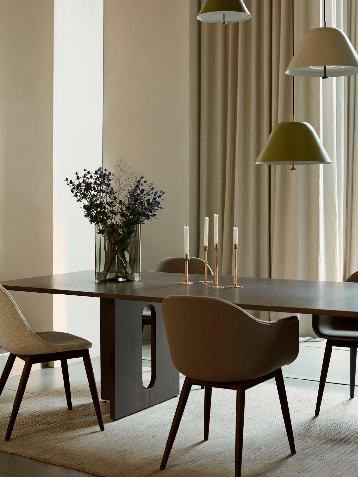 Tavolo Scuro Androgyne, In Varie Misure