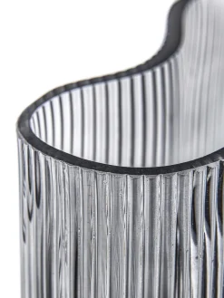 Vaso Di Design In Vetro Soffiato Con Rilievo Scanalato Dawn