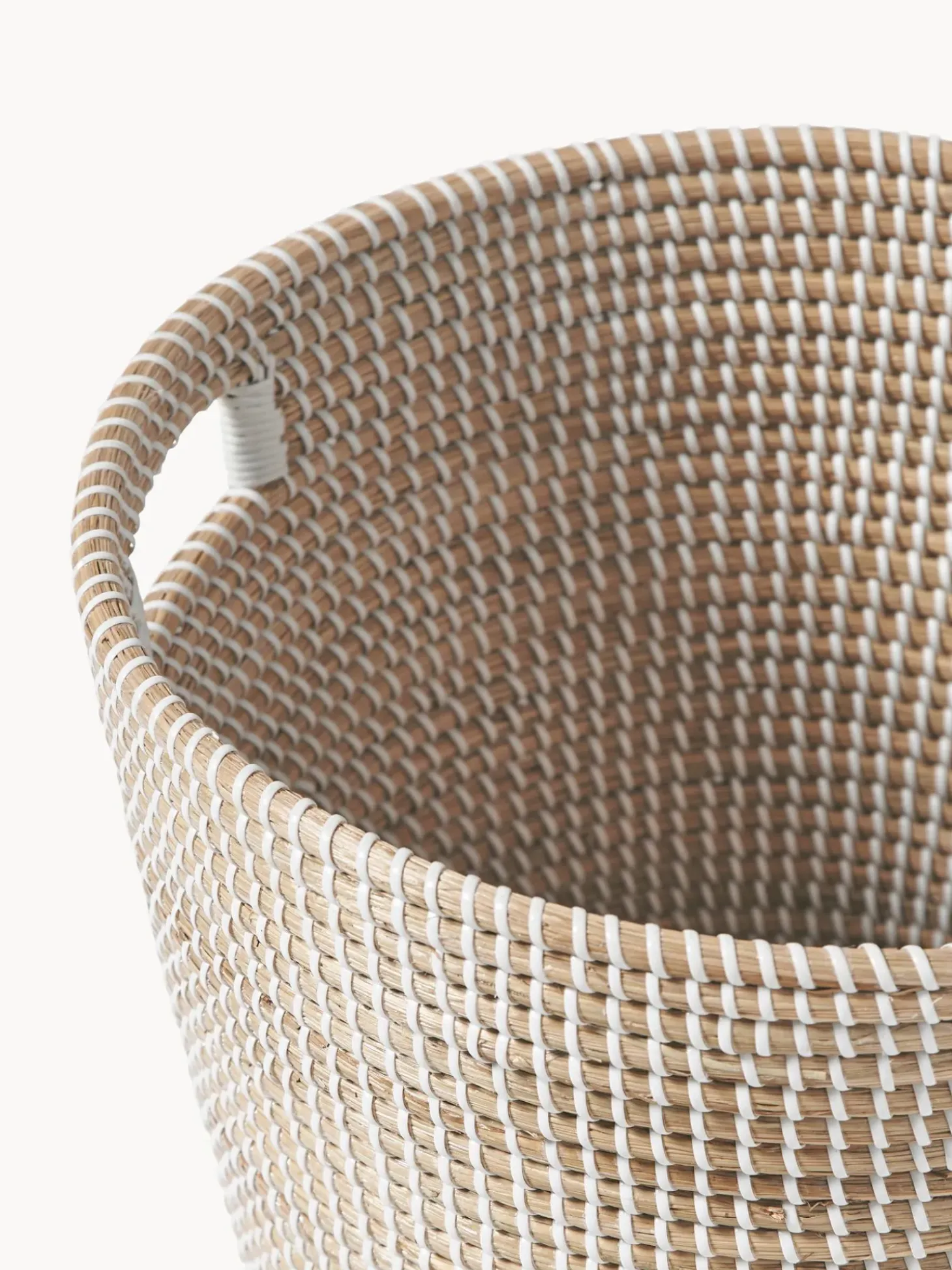 Cesto Portaoggetti In Fibra Naturale Con Coperchio Aleya