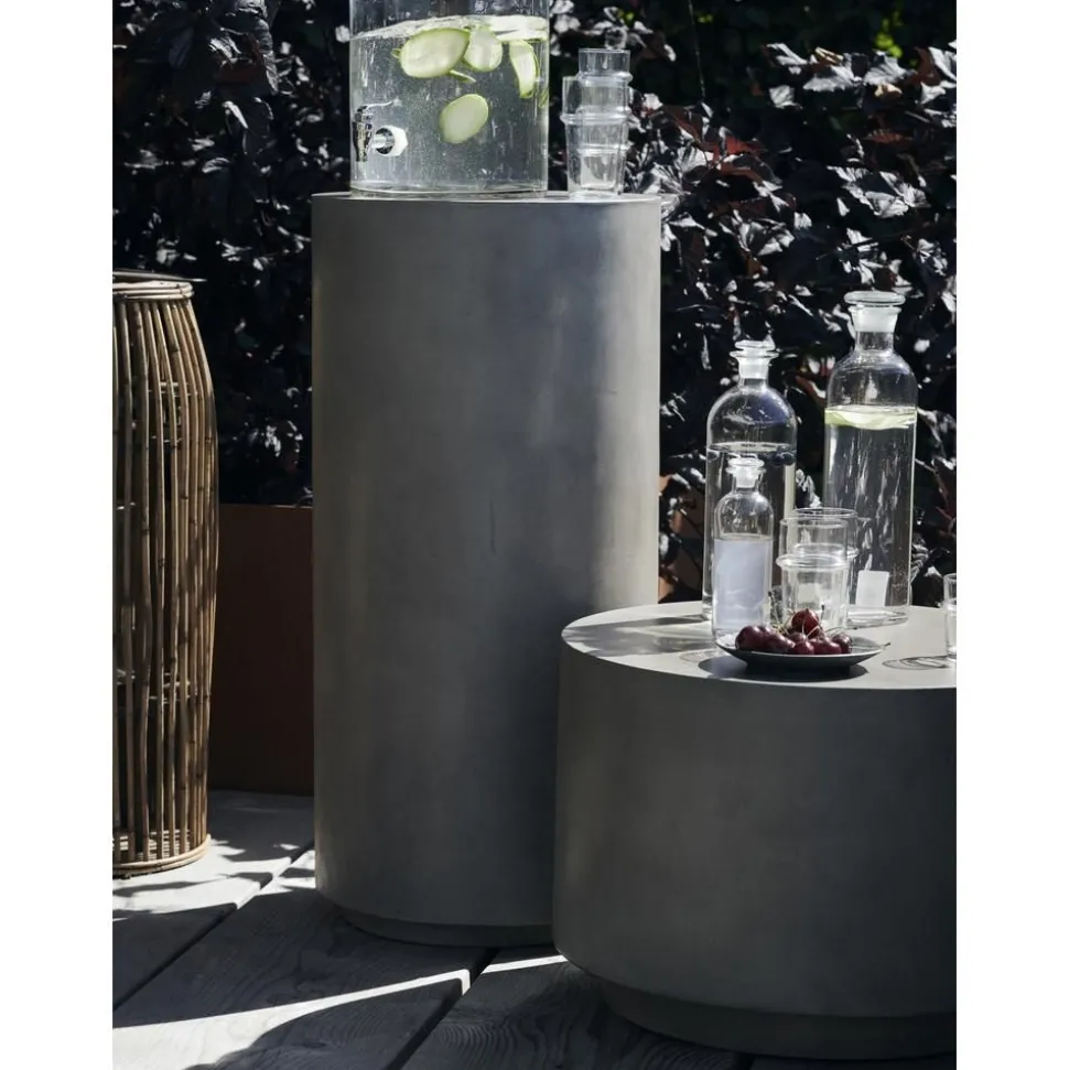 Colonna Decorativa In Cemento Out