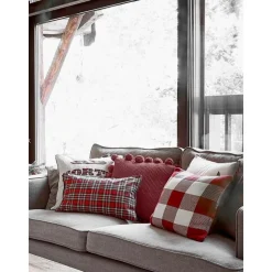 Copricuscino A Maglia Con Pompon Molly