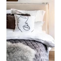 Copricuscino Aria Con Disegno Astratto One Line