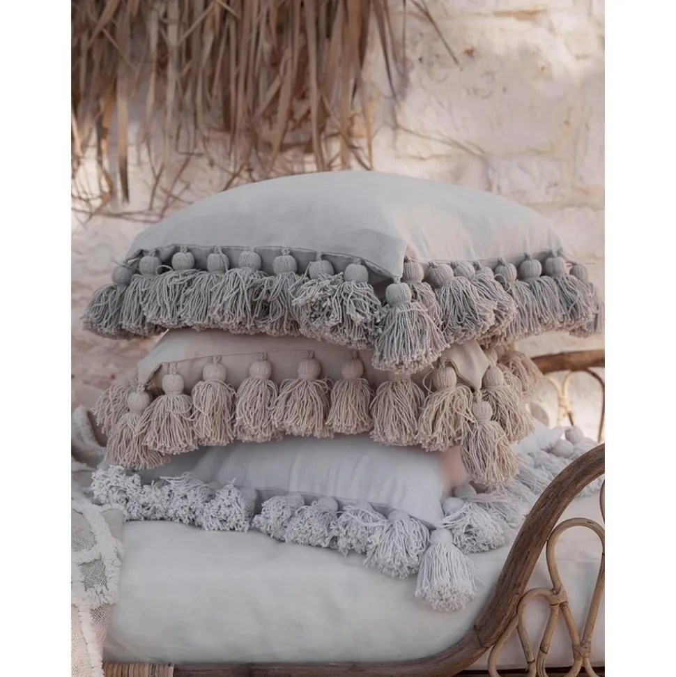 Copricuscino Beige Con Nappe Shylo