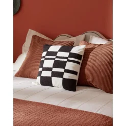 Copricuscino Con Motivo Capitonne A Quadri Scout