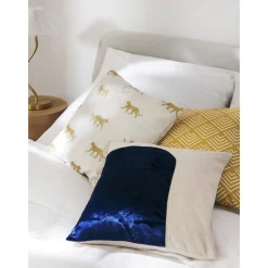 Copricuscino Ricamato Con Decoro In Velluto Farah