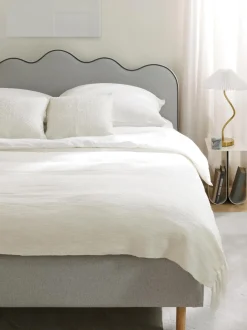 Letto Imbottito Con Testiera Ondulata Romy