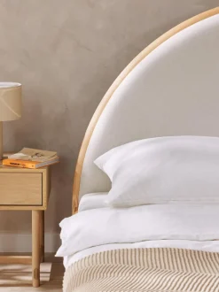 Letto In Legno Con Testiera Imbottita Sean