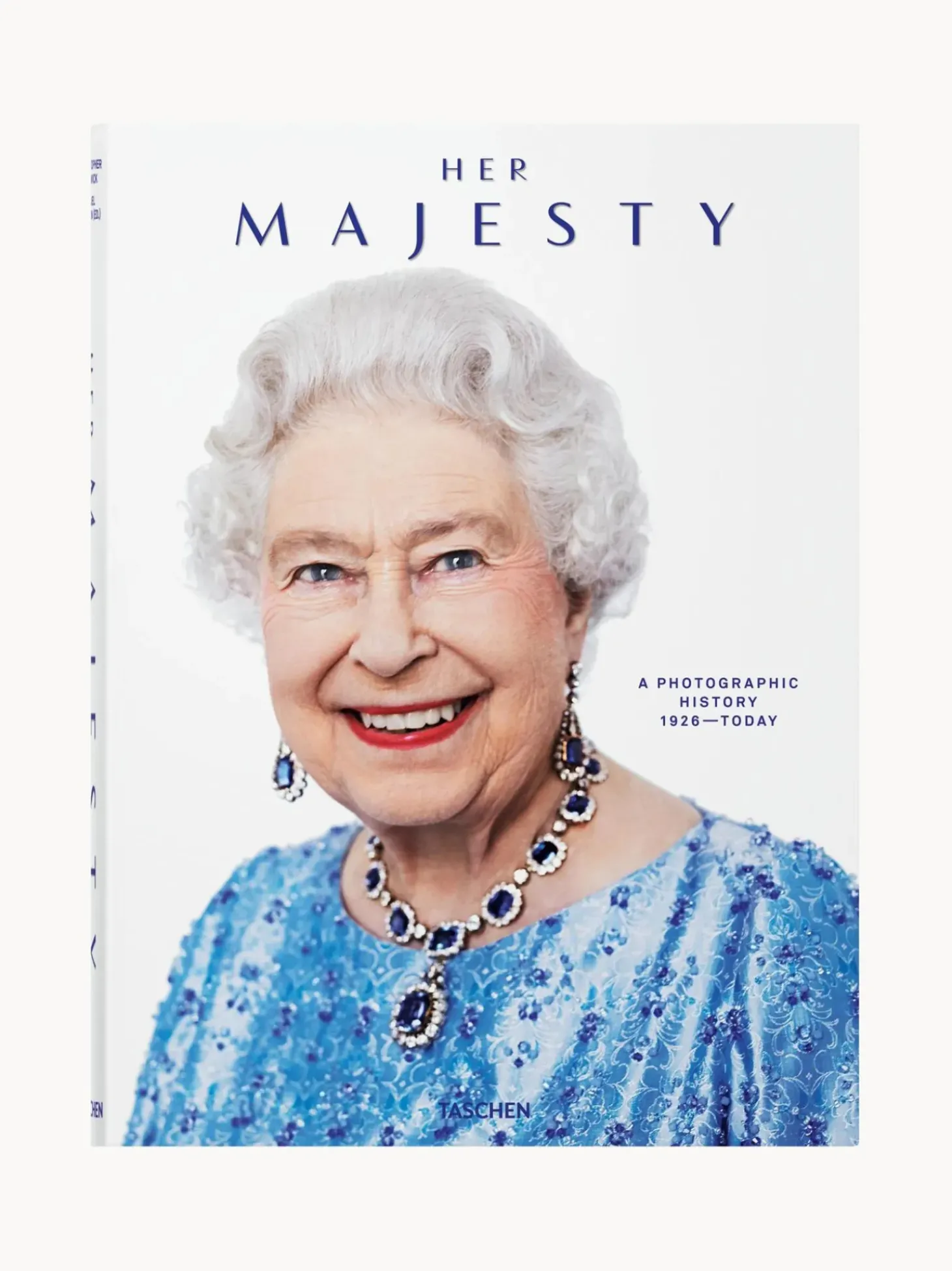 Libro Illustrato Her Majesty. A Photographic History 1926 Today