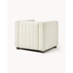 Poltrona In Boucle Con Piedini In Legno Antonio