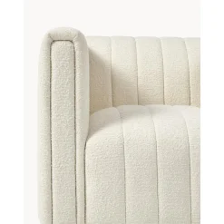 Poltrona In Boucle Con Piedini In Legno Antonio