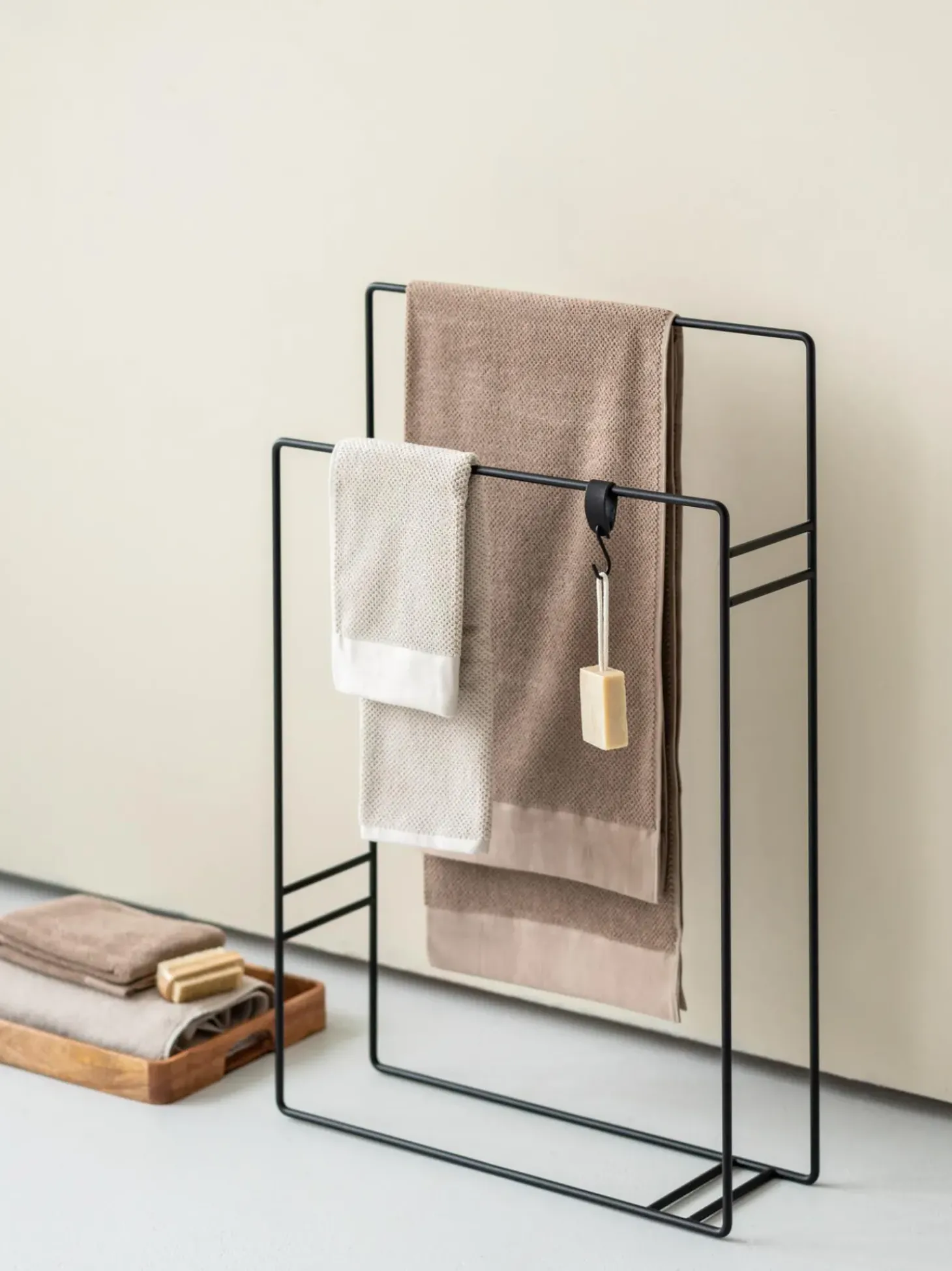 Porta Asciugamani In Metallo Delaya