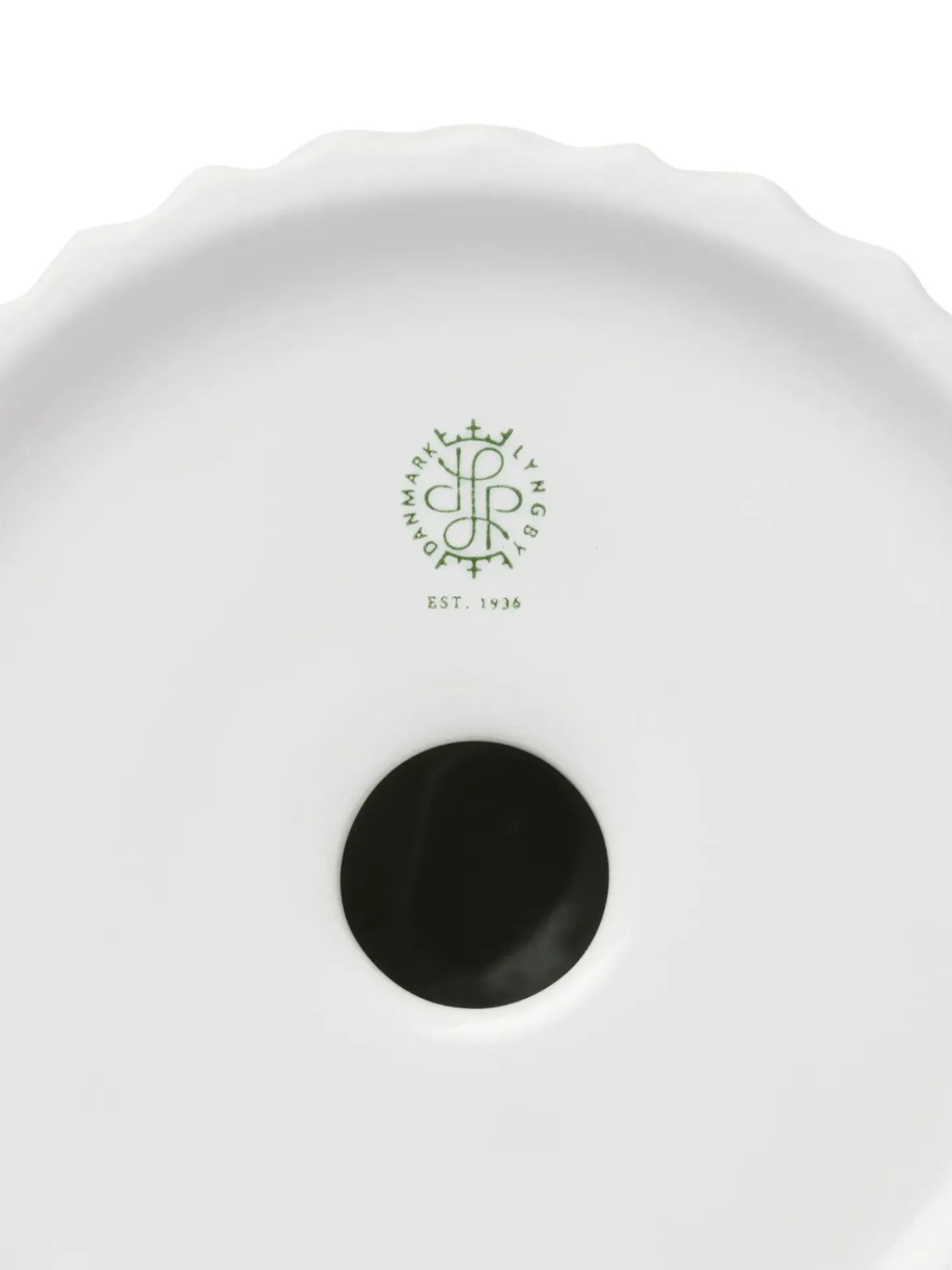 Portacandele In Porcellana Con Superficie Scanalata Tura