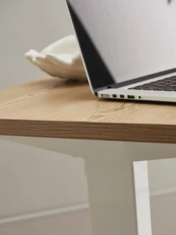 Scrivania Regolabile In Altezza Lea