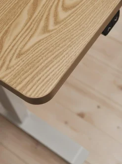 Scrivania Regolabile In Altezza Lea