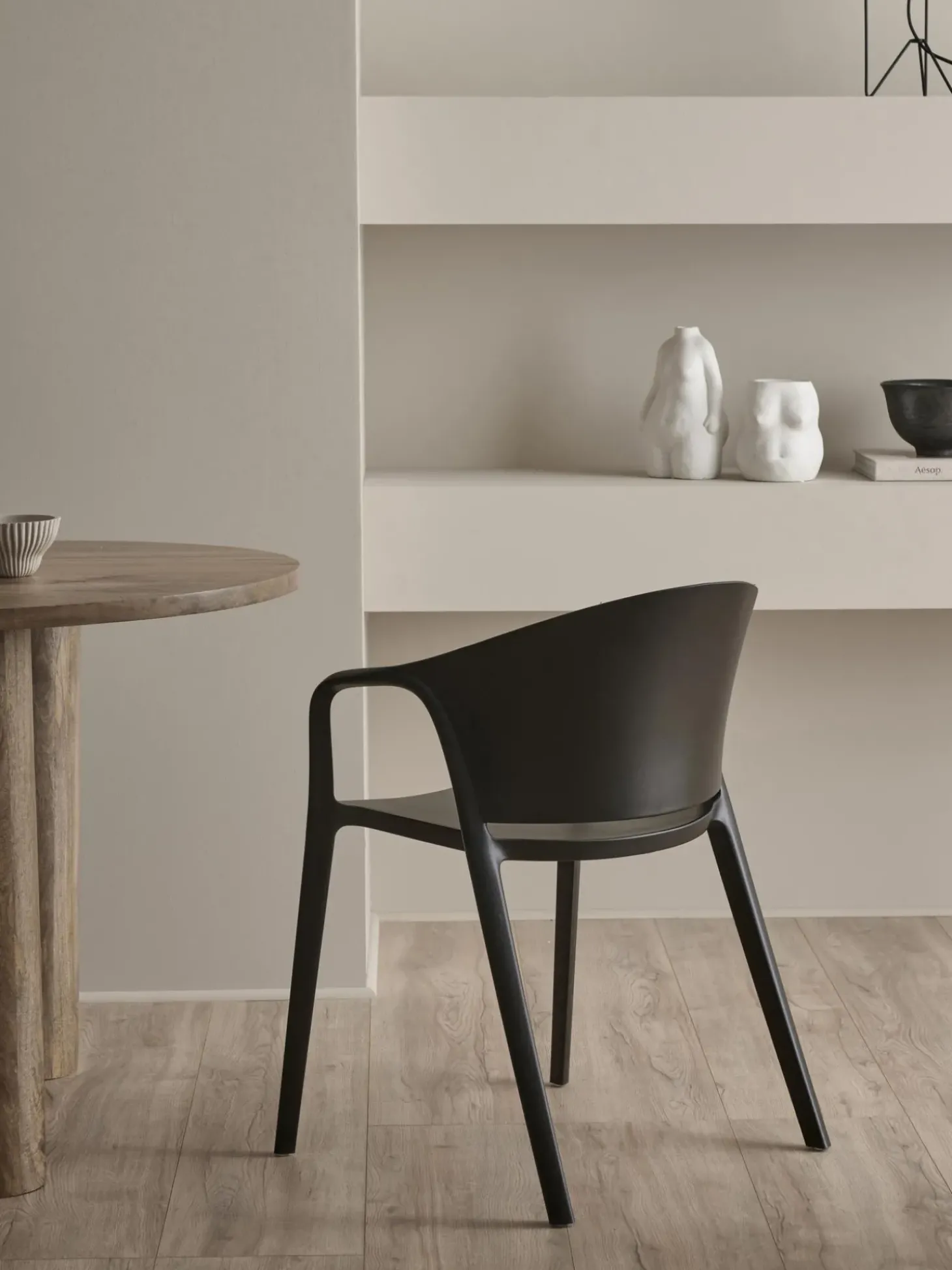 Sedia Con Braccioli In Plastica Monti 2 Pz