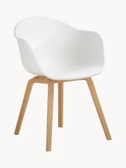 Sedia Con Braccioli In Plastica Con Gambe In Legno Claire