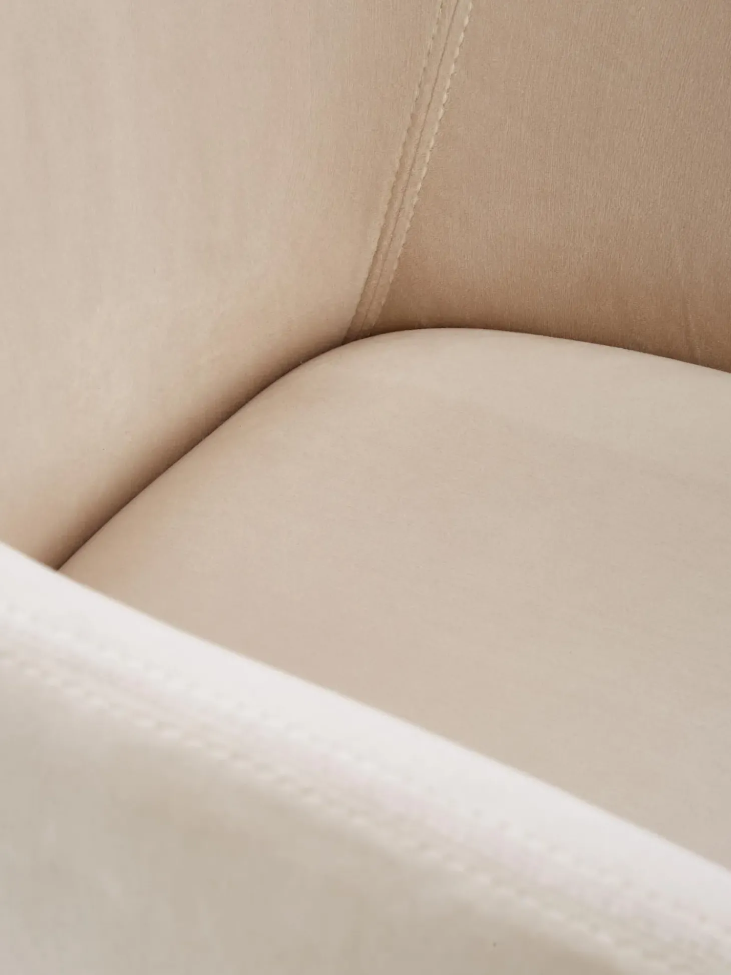 Sedia Con Braccioli In Velluto Isla