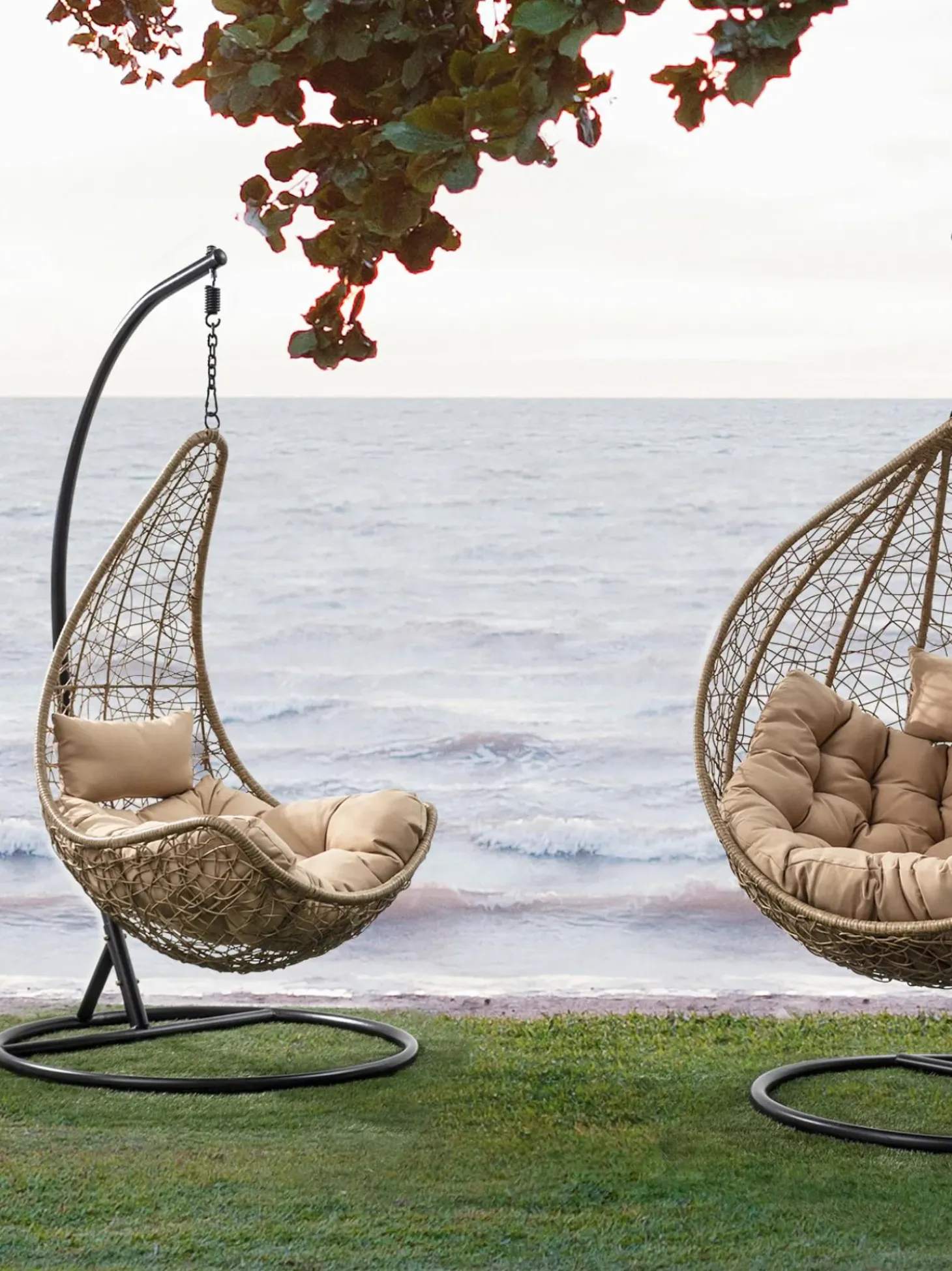 Sedia Sospesa Con Struttura In Metallo Amirantes