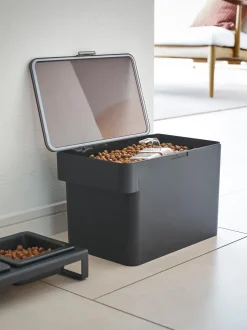 Set 2 Contenitori Per Cibo Per Animali Con Misurino Tower