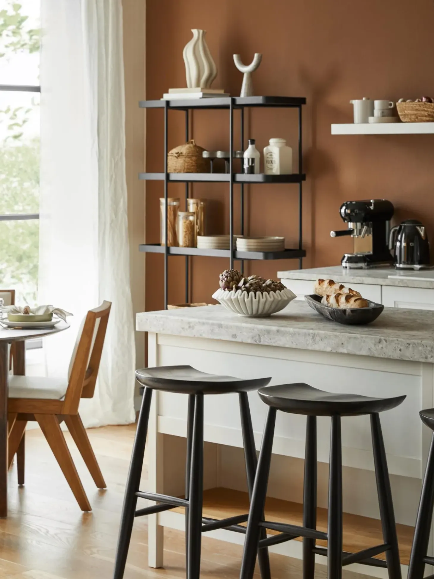 Sgabello Da Bar In Legno Di Mango Nino