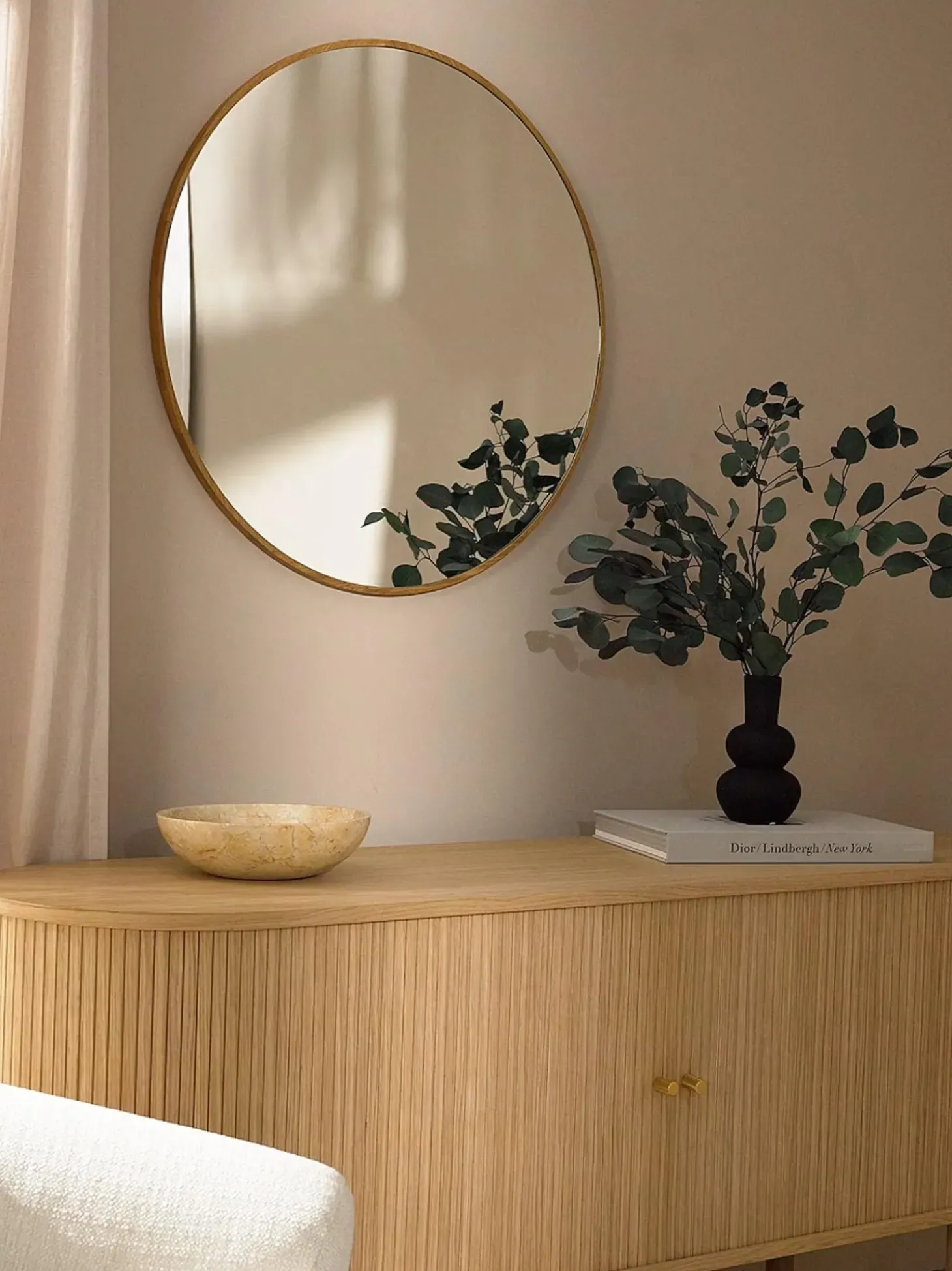 Specchio Rotondo Da Parete Con Cornice In Legno Di Quercia Marrone Avery