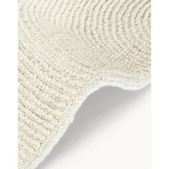 Tappeto Rotondo Fatto A Mano A Pelo Corto Realizzato Con Materiali Riciclati Eleni