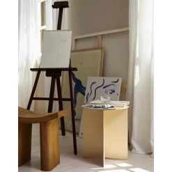 Tavolino Rotondo In Metallo Color Crema Dinga